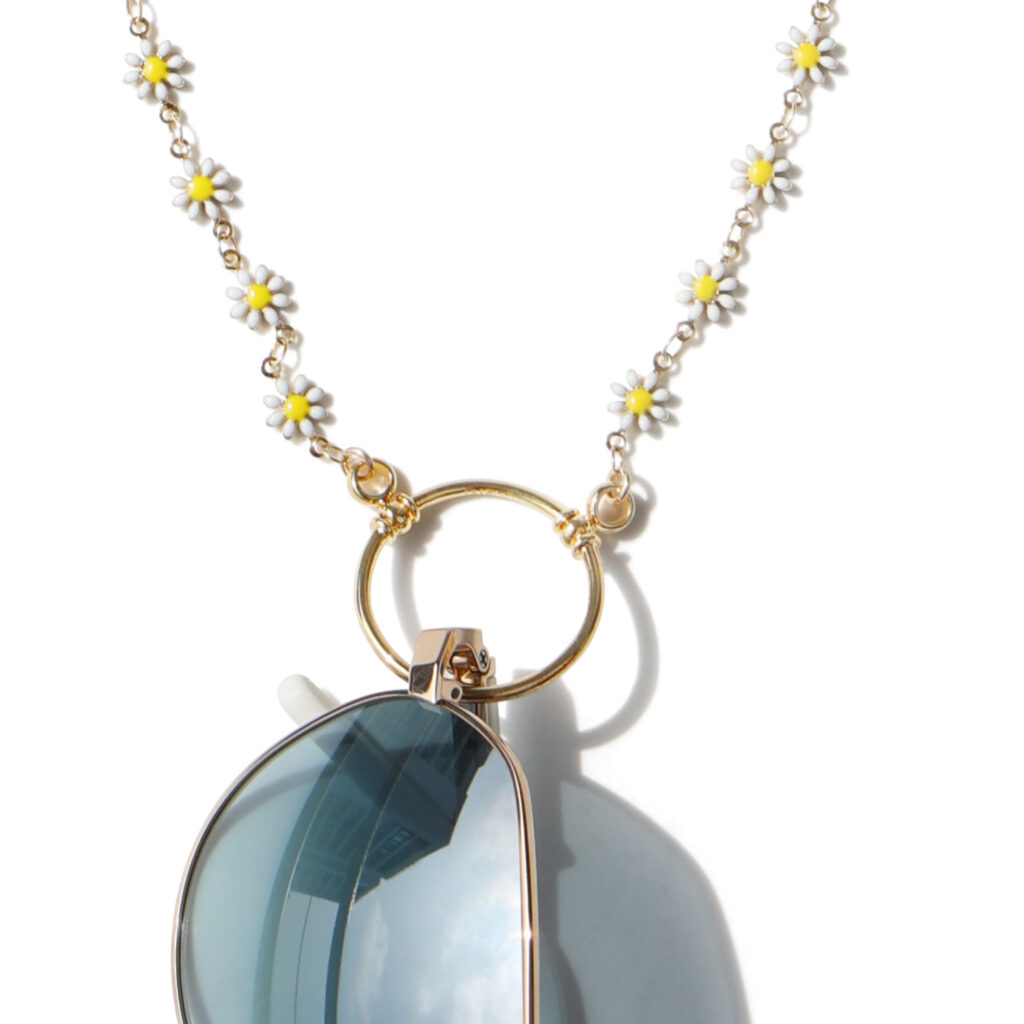 Produktbild von  The Agnes Fleur White Flower Enamel Gold